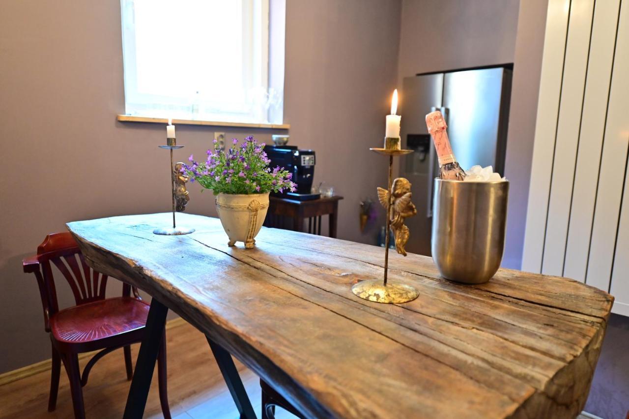 Lovely 2 Bedroom Apartment In Historic City Center Sibiu Eksteriør billede