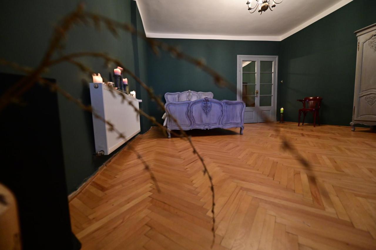 Lovely 2 Bedroom Apartment In Historic City Center Sibiu Eksteriør billede